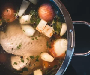 Bulion Mocy – Wywar Kolagenowy Pełen Zdrowia